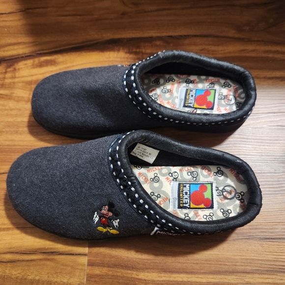Mickey Women's Size 7 Slip On Sandal - Picture 6 of 10